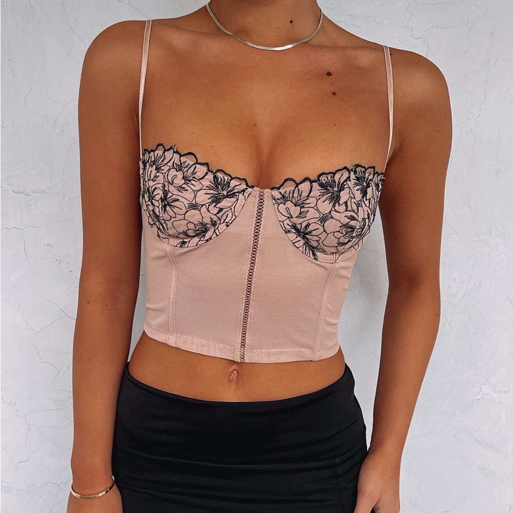 Unforgettable Bustier Nude